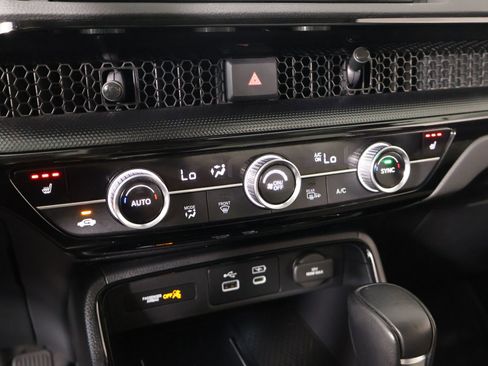 Used 2024 Honda CR-V EX-L image 7