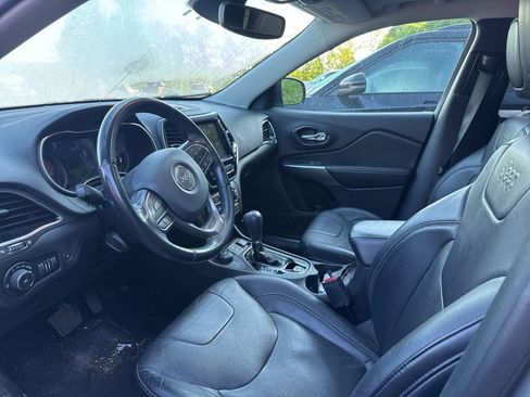 Used 2021 Jeep Cherokee Limited AWD/4WD image 2