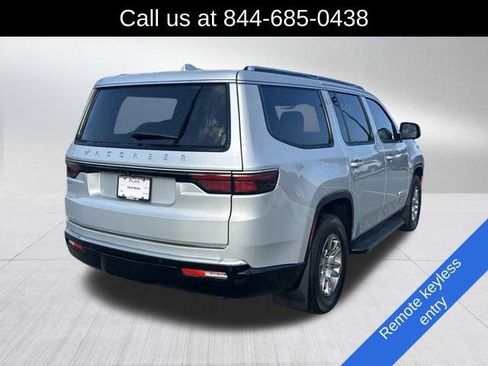 Used 2023 Jeep Wagoneer 4WD w/ Convenience Group I image 5