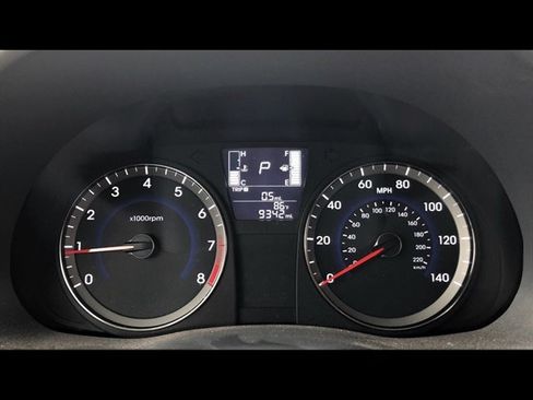 Used 2015 Hyundai Accent GLS FWD image 8