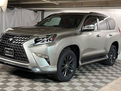 Certified 2022 Lexus GX 460 Luxury w/ Sport Design Package AWD/4WD image 2