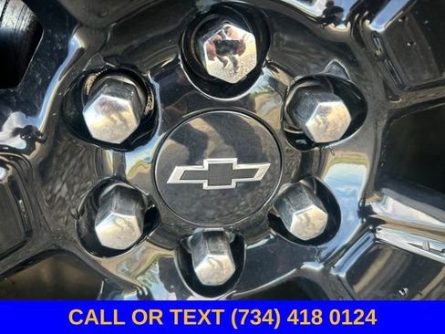 Used 2021 Chevrolet Colorado W/T AWD/4WD image 33