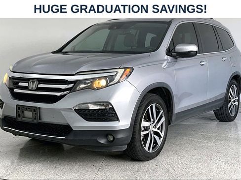 Used 2017 Honda Pilot Touring image 12