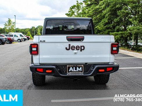 Used 2026 Jeep Gladiator Mojave AWD/4WD image 10