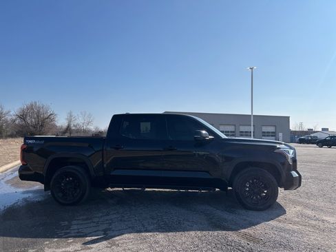 Used 2024 Toyota Tundra Limited image 4