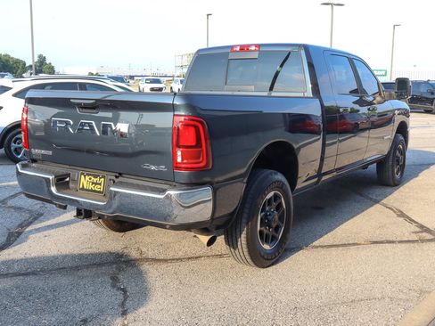 Used 2025 RAM 2500 Laramie AWD/4WD image 4
