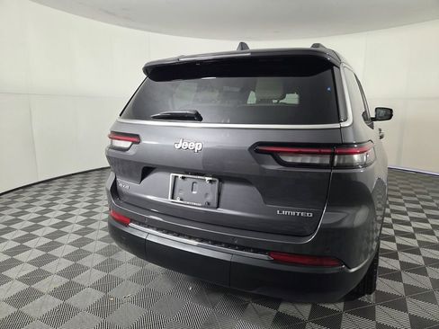 Certified 2025 Jeep Grand Cherokee L Limited AWD/4WD image 6