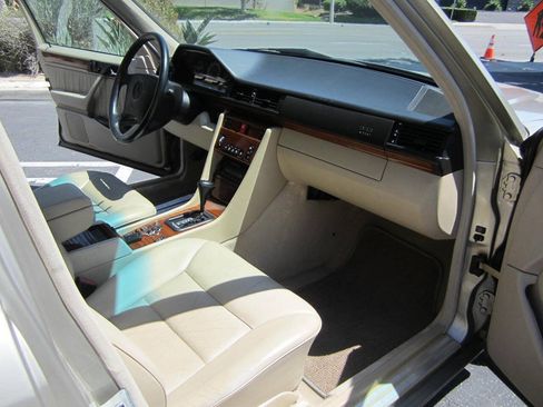 Used 1995 Mercedes-Benz E 320 Sedan image 26