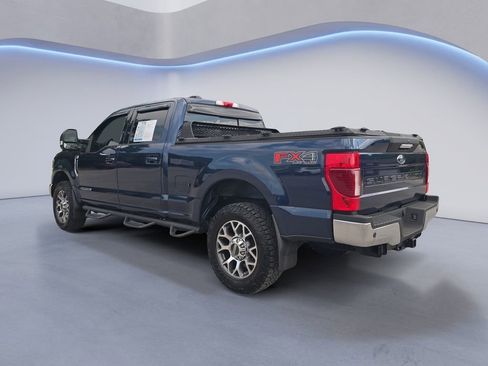 Used 2020 Ford F250 Lariat w/ Lariat Value Package AWD/4WD image 3