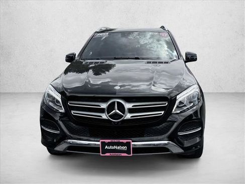 Used 2017 Mercedes-Benz GLE 350 4MATIC image 2