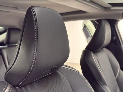 Used 2026 Toyota Prius XLE image 19