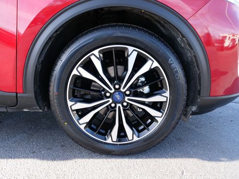 Used 2021 Ford Escape SE w/ SE Sport Appearance Package image 10