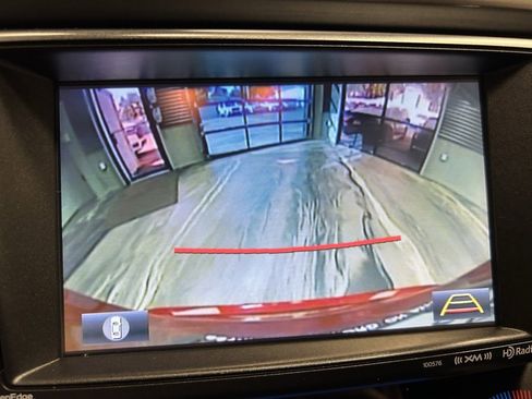 Used 2016 Toyota RAV4 SE image 19