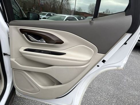 Used 2018 GMC Terrain Denali w/ Comfort Package image 16