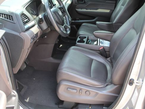Used 2021 Honda Odyssey EX-L image 10