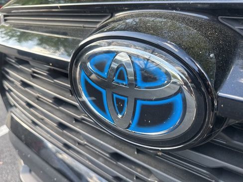 Used 2024 Toyota RAV4 AWD Hybrid image 4