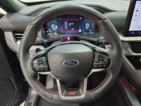 Used 2025 Ford Explorer ST w/ Sun And Sound Package AWD/4WD image 15