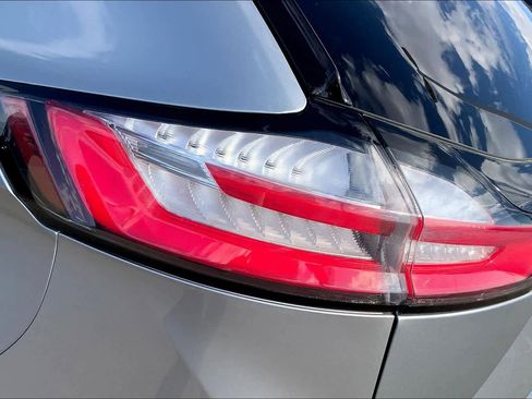 Certified 2024 Ford Edge Titanium image 28