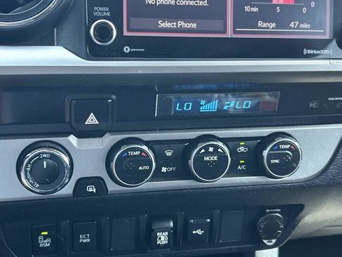 Used 2022 Toyota Tacoma SR5 w/ Technology Package AWD/4WD image 35