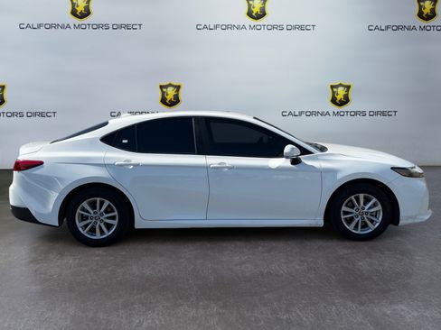 Used 2025 Toyota Camry LE FWD image 6