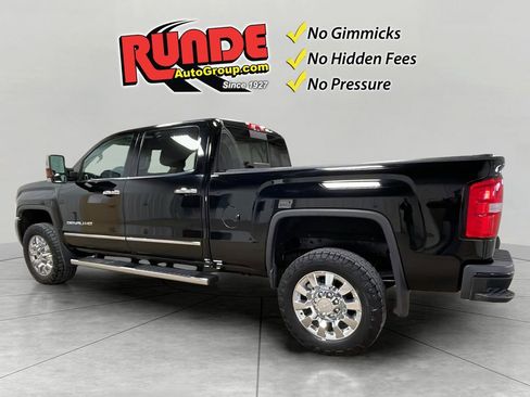 Used 2015 GMC Sierra 2500 Denali w/ Duramax Plus Package image 4