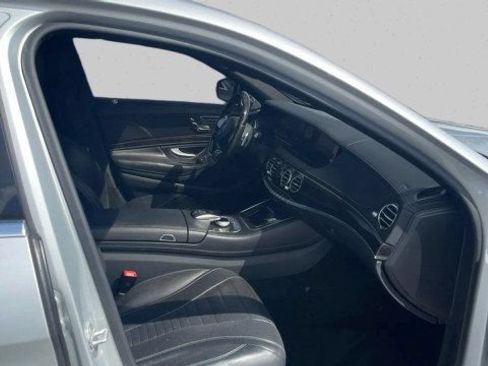 Used 2016 Mercedes-Benz S 550 Sedan image 19