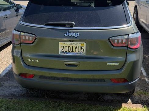 Used 2019 Jeep Compass Latitude w/ Safety & Security Group AWD/4WD image 2