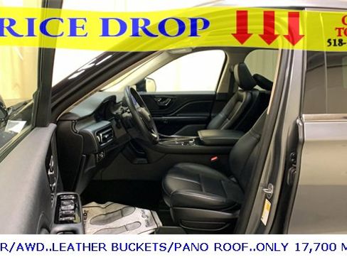 Used 2023 Lincoln Aviator AWD w/ Premium Package image 33