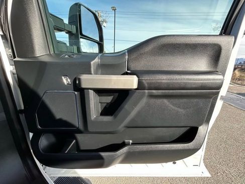 Used 2020 Ford F150 Lariat w/ Equipment Group 502A Luxury AWD/4WD image 42