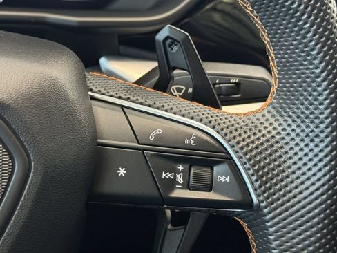 Used 2020 Lamborghini Urus AWD/4WD image 31