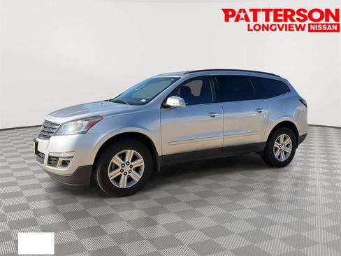 Used 2014 Chevrolet Traverse LT FWD image 4