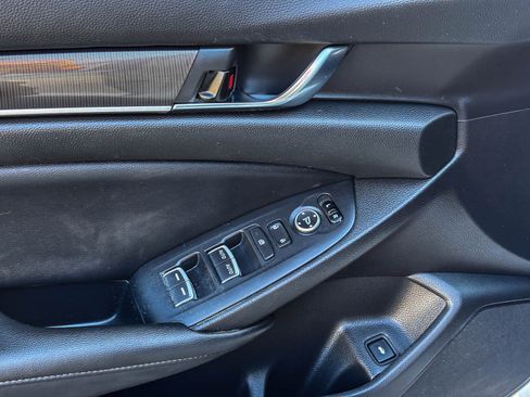 Used 2022 Honda Accord Sport image 22