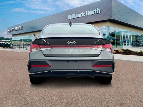 New 2025 Hyundai Elantra Sport FWD image 6