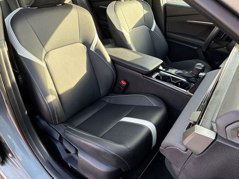 Used 2025 Toyota Camry LE image 35