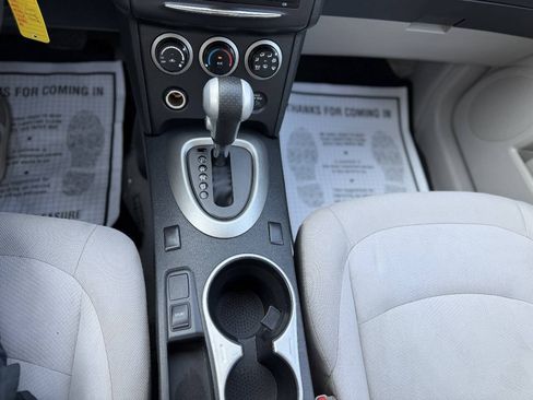 Used 2013 Nissan Rogue S AWD/4WD image 12