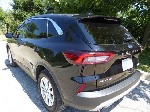 Used 2024 Ford Escape Active w/ Cold Weather Package FWD image 7