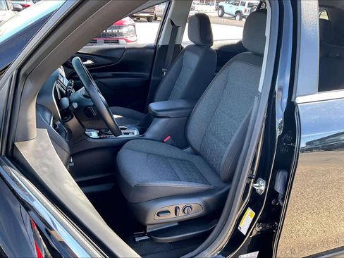 Used 2024 Chevrolet Equinox LT image 9