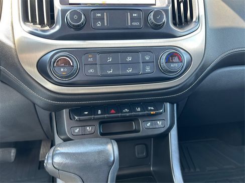 Used 2021 GMC Canyon Denali image 26