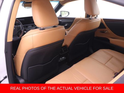 Used 2024 Lexus ES 300h w/ Accessory Package (Z1) FWD image 11