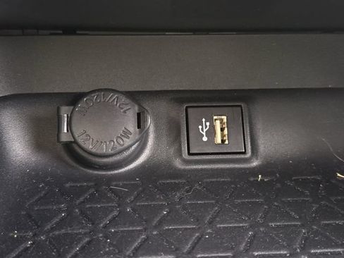 Used 2024 Toyota RAV4 LE FWD image 22