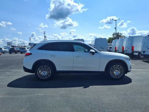 Used 2026 Mercedes-Benz GLC 300 4MATIC image 5