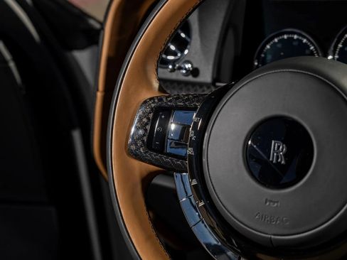 Used 2024 Rolls-Royce Cullinan Black Badge w/ Dark Exterior Package image 20