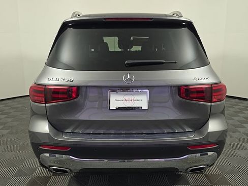 New 2026 Mercedes-Benz GLB 250 4MATIC image 6