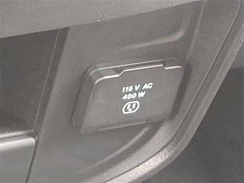 Used 2023 RAM 3500 Tradesman w/ Chrome Appearance Group image 29