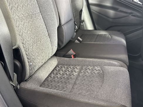 Used 2023 Chevrolet Equinox LT image 16