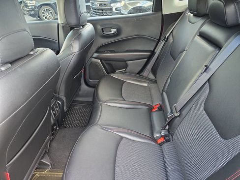 Used 2021 Jeep Compass Trailhawk AWD/4WD image 15