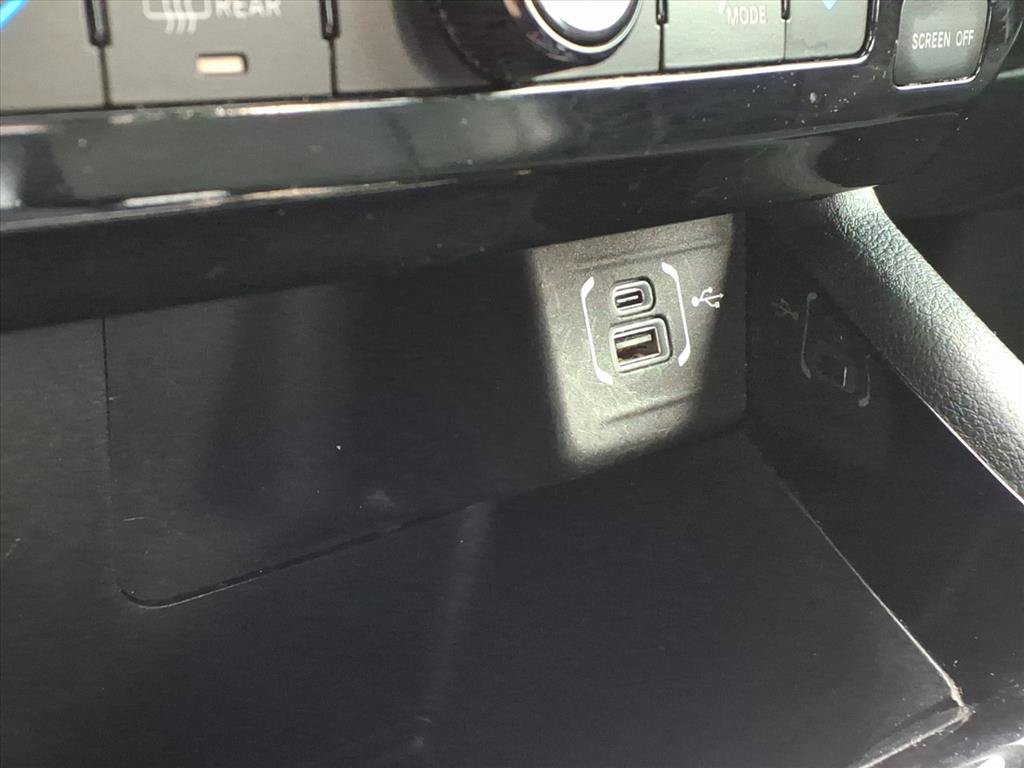 Used 2022 Jeep Compass Limited AWD/4WD image 13