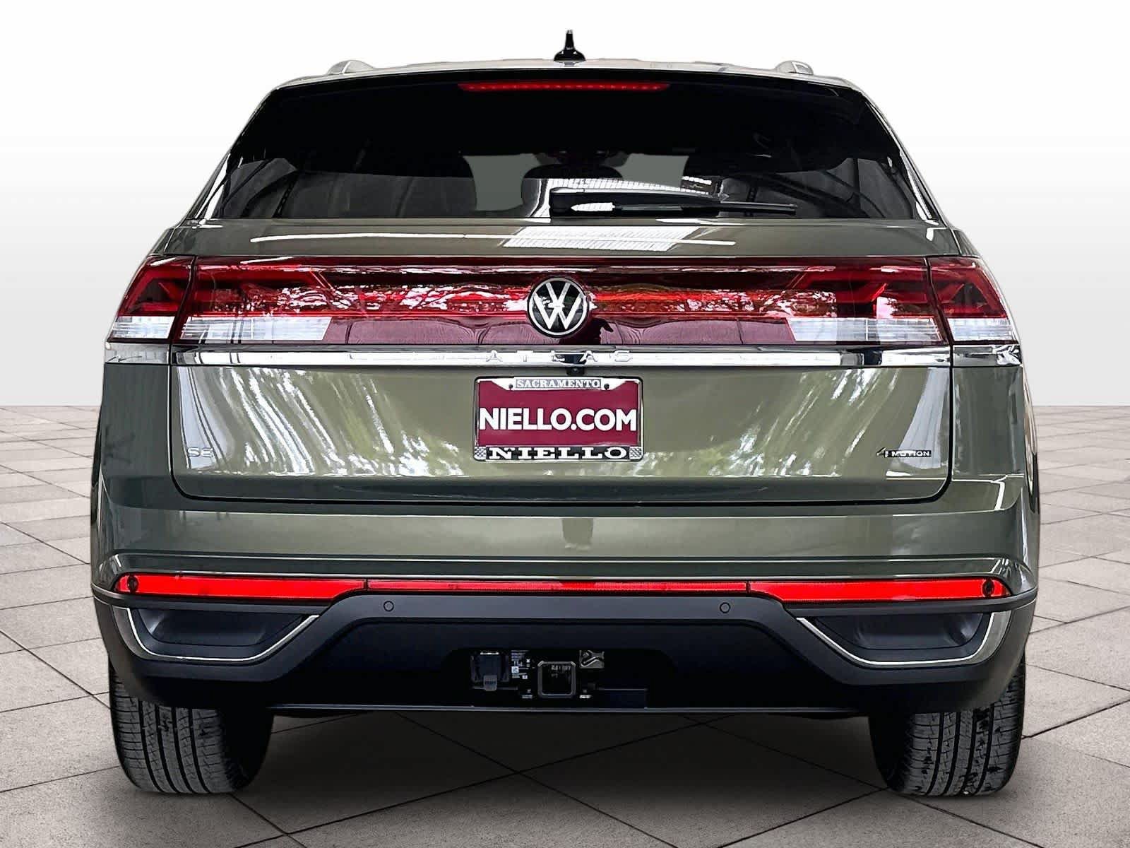 New 2026 Volkswagen Atlas Cross Sport SE AWD/4WD image 4