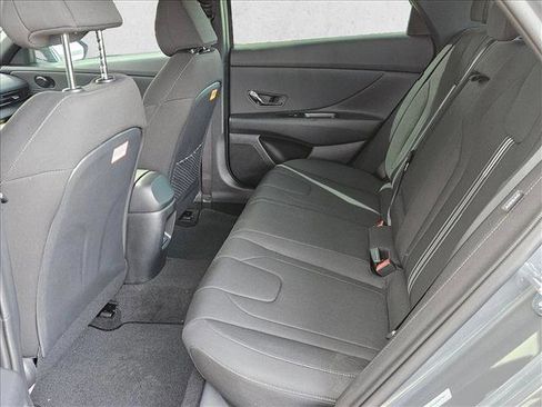 New 2026 Hyundai Elantra SEL Sport FWD image 11