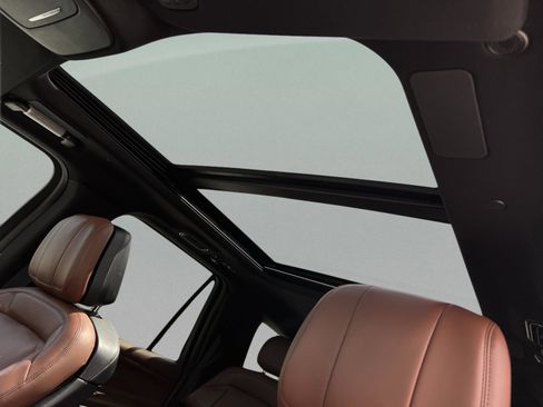 Used 2026 Lincoln Navigator Reserve image 20